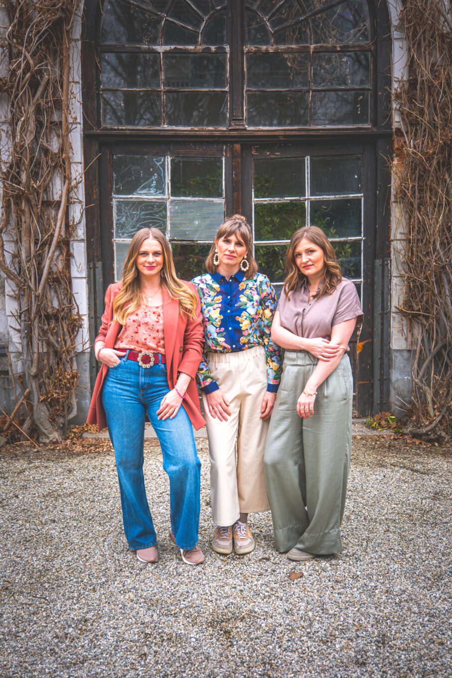 POXRUCKER SISTERS